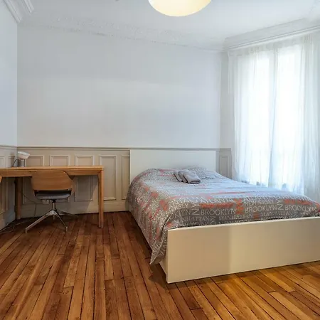 Appartement Tour Eiffel Motte Picquet 2 Paris *