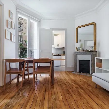 Tour Eiffel Motte Picquet 2 Paris Appartement Parijs