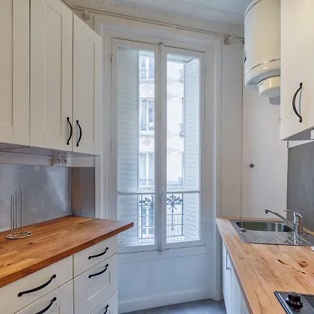 Tour Eiffel Motte Picquet 2 Paris Appartement Parijs